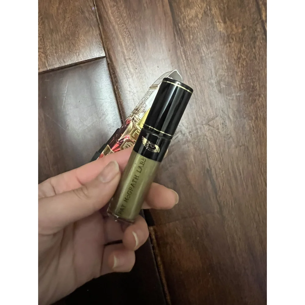 Pat McGrath FetishEYES Longwear Liquid Eye Shadow - Cosmic Chartreuse